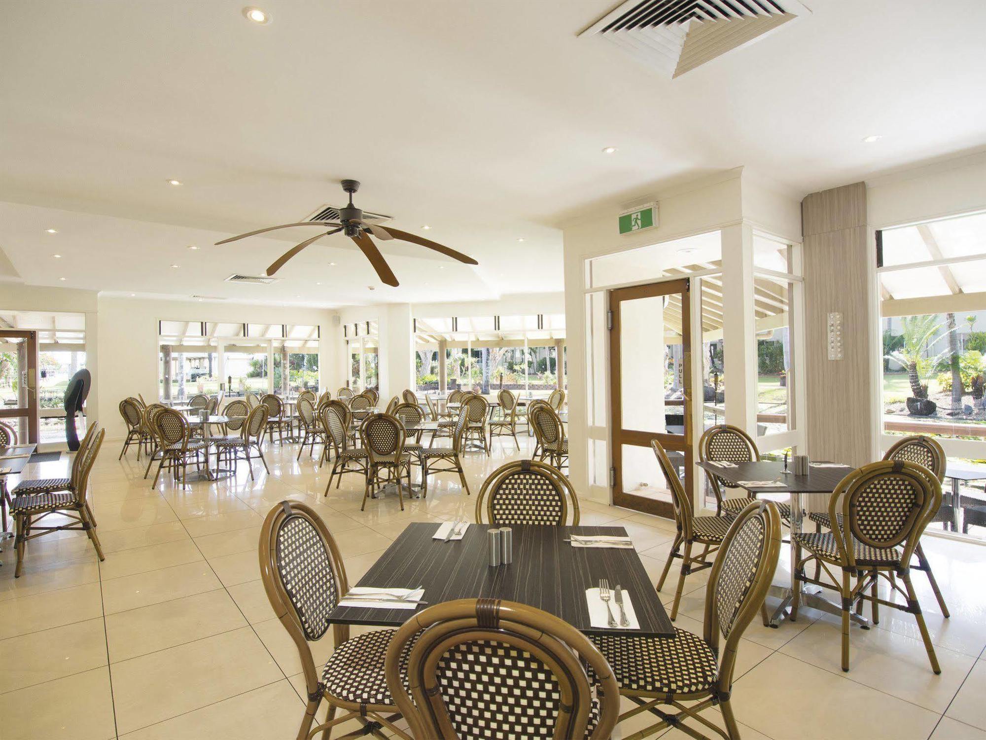 Oaks Sunshine Coast Oasis Resort 4*
